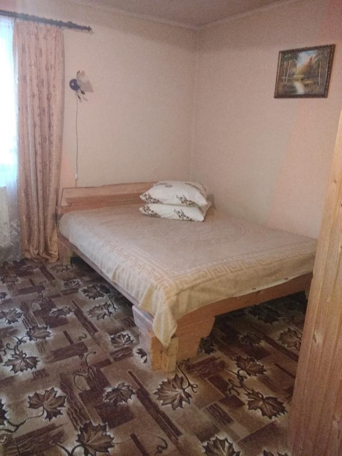 Hôtel Schedryk à Mykulychyn Extérieur photo